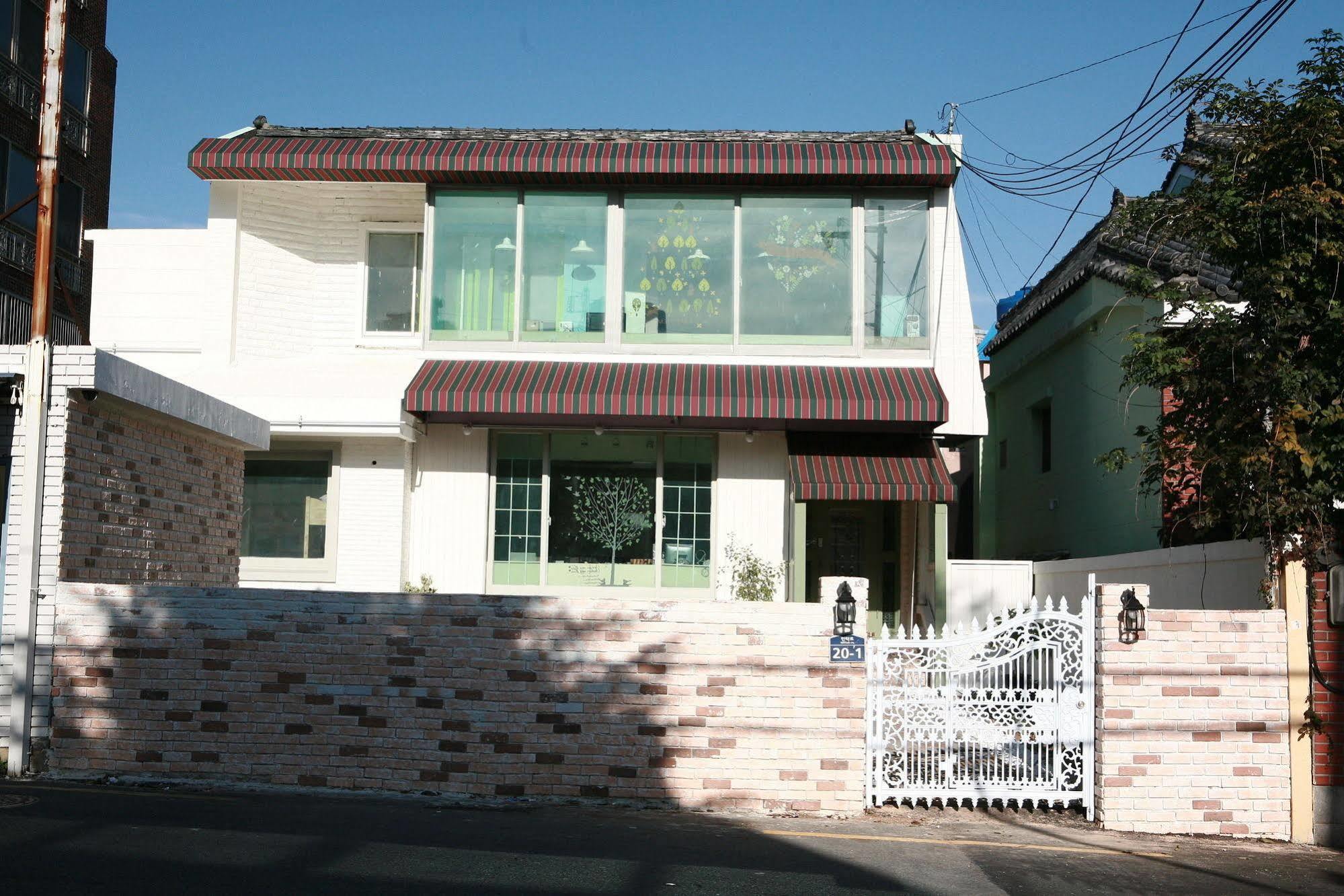 Guesthouse Mate Busan Extérieur photo