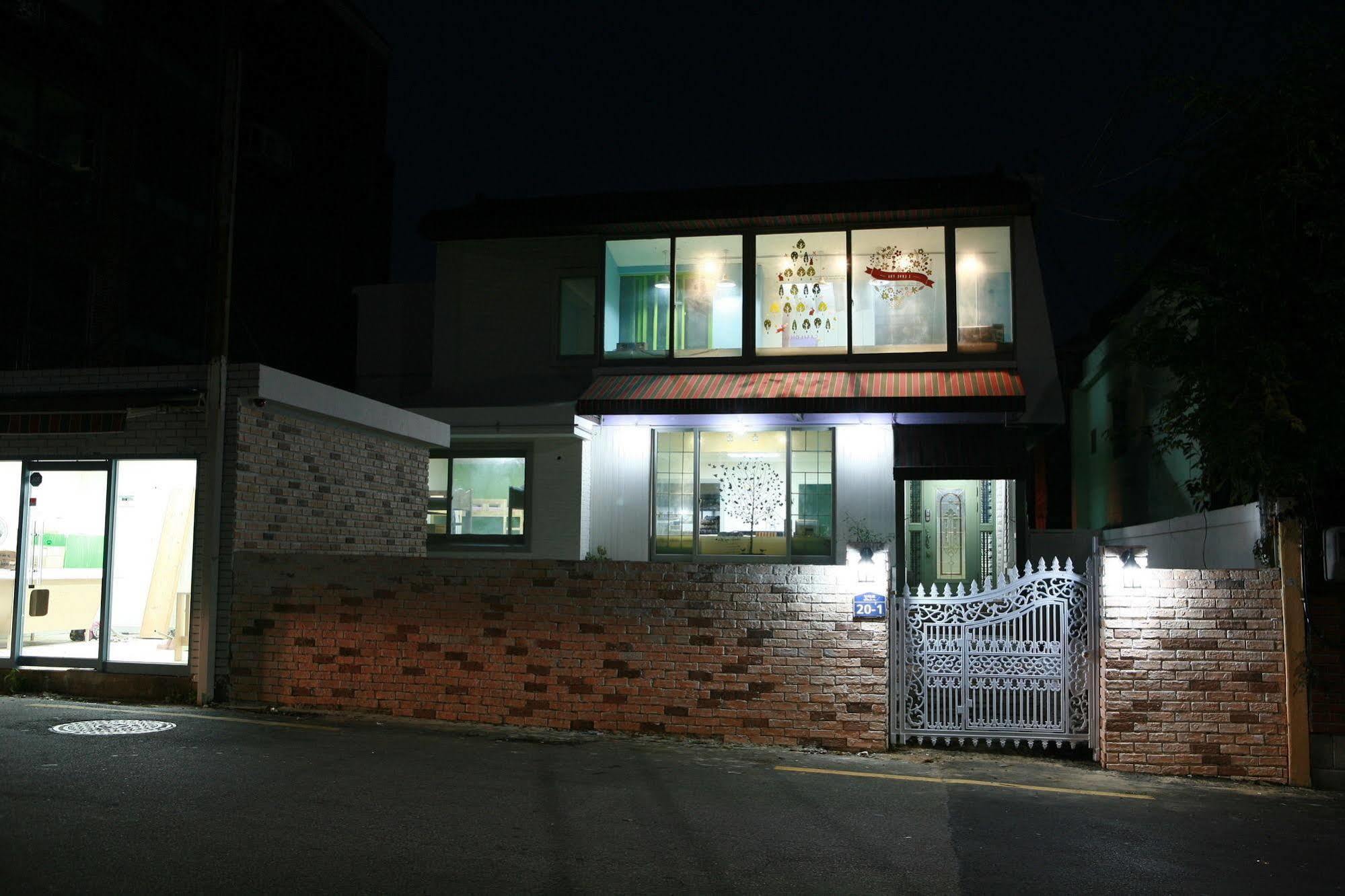 Guesthouse Mate Busan Extérieur photo